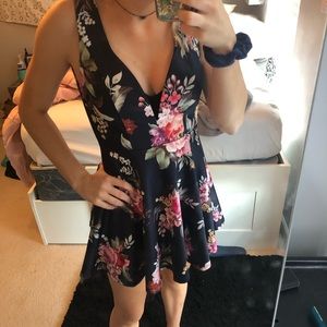Flower skater dress low v neck